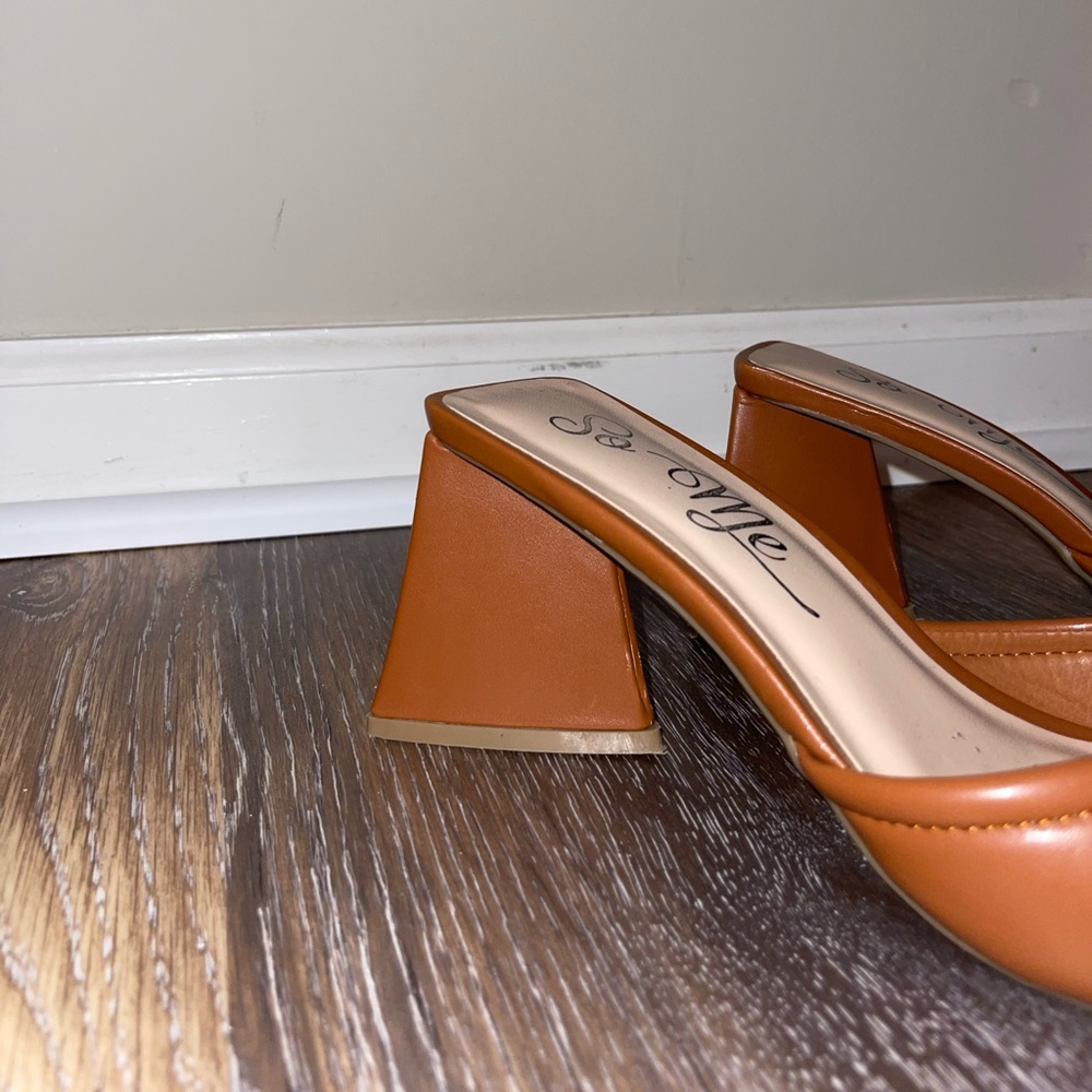 Some Triangle Block Kitten Heel - image 3